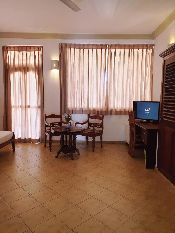 בנטוטה Oasey Ayurveda Hotel מראה חיצוני תמונה